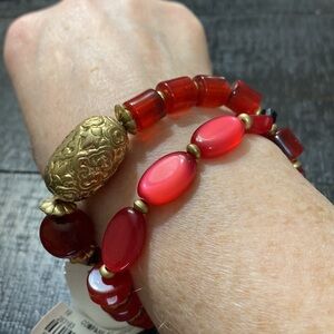 NWT Gorgeous Cranberry & Gold Tone 2 Bracelet Set!!